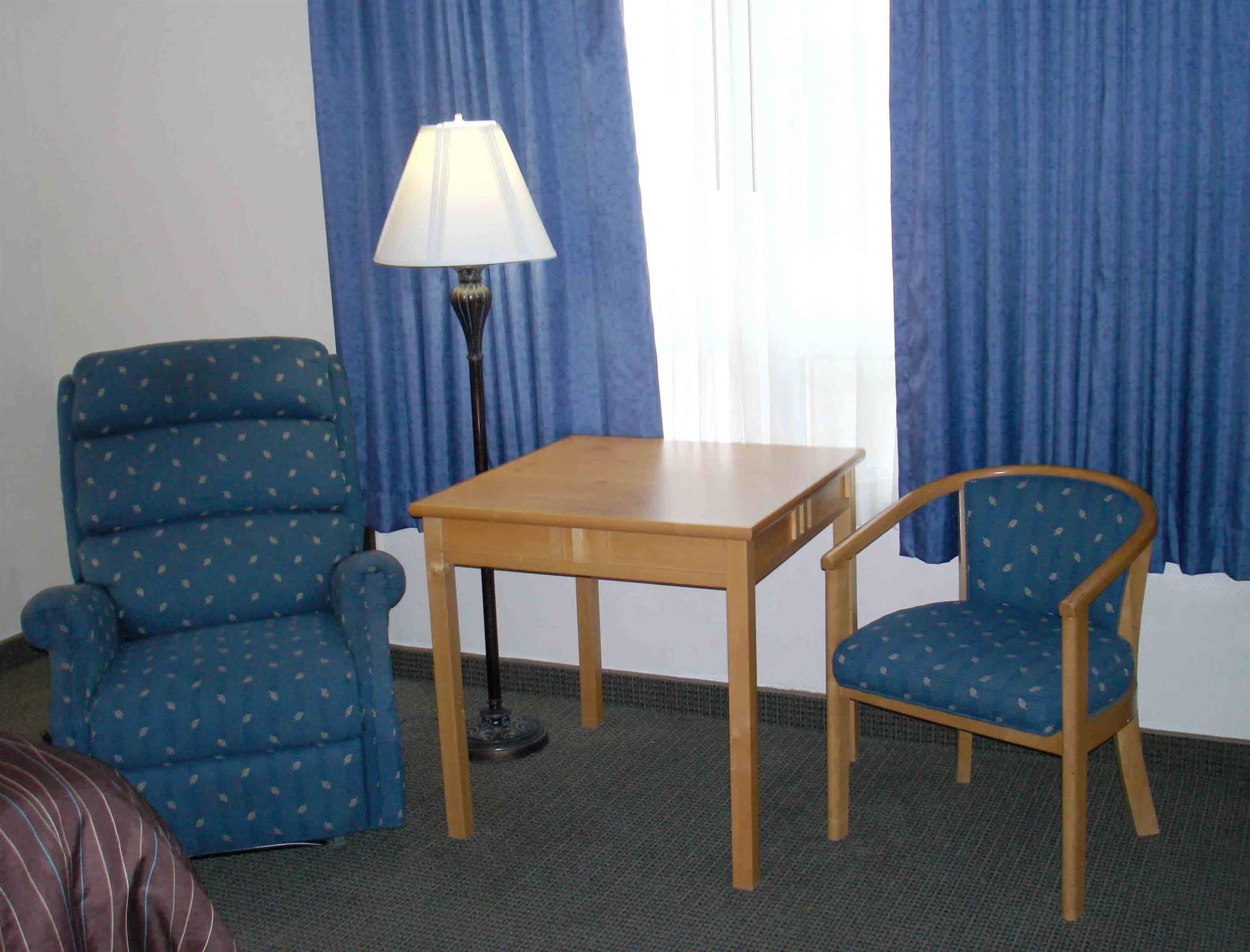 Best Western Lee'S Motor Inn Chamberlain Room photo